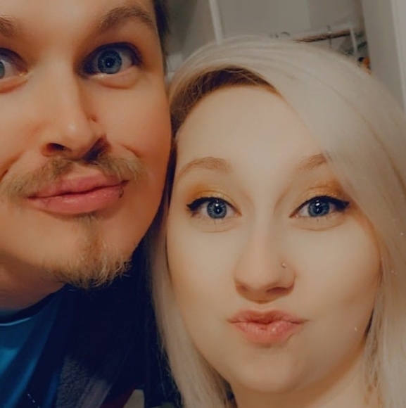 Meet your Posher, Emily - Picture 1 of 1